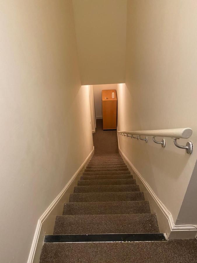 Spacious Neat Penthouse Apartment With Great View In לונדון מראה חיצוני תמונה