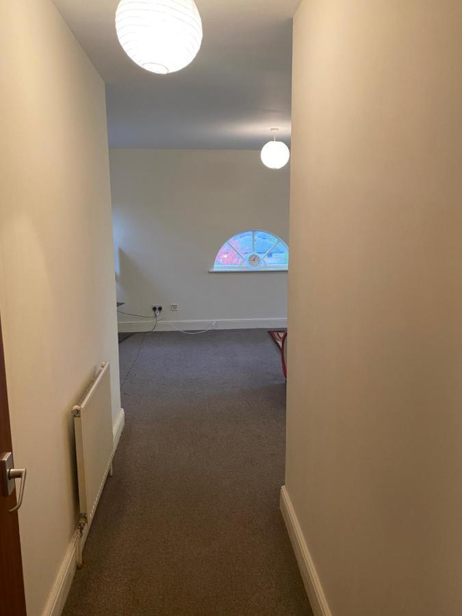 Spacious Neat Penthouse Apartment With Great View In לונדון מראה חיצוני תמונה