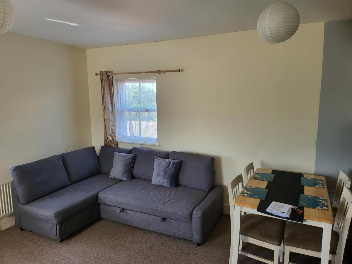 Spacious Neat Penthouse Apartment With Great View In לונדון מראה חיצוני תמונה