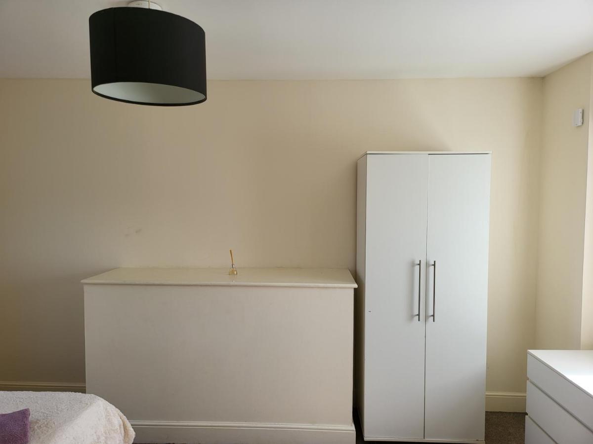 Spacious Neat Penthouse Apartment With Great View In לונדון מראה חיצוני תמונה